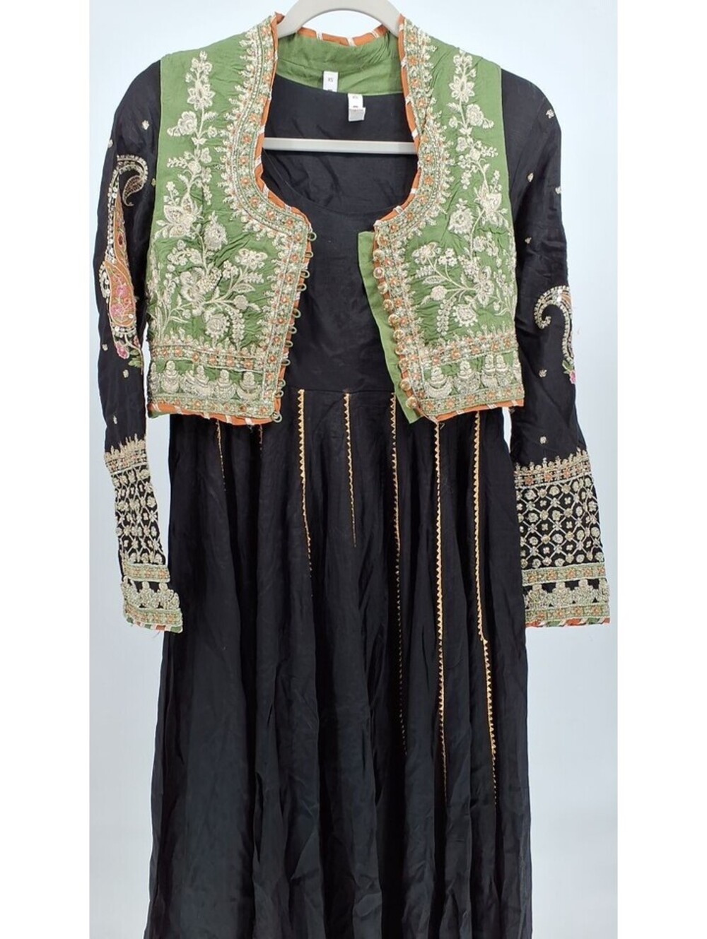Pakistani clothes- Ethnc Embroidered Pishwas